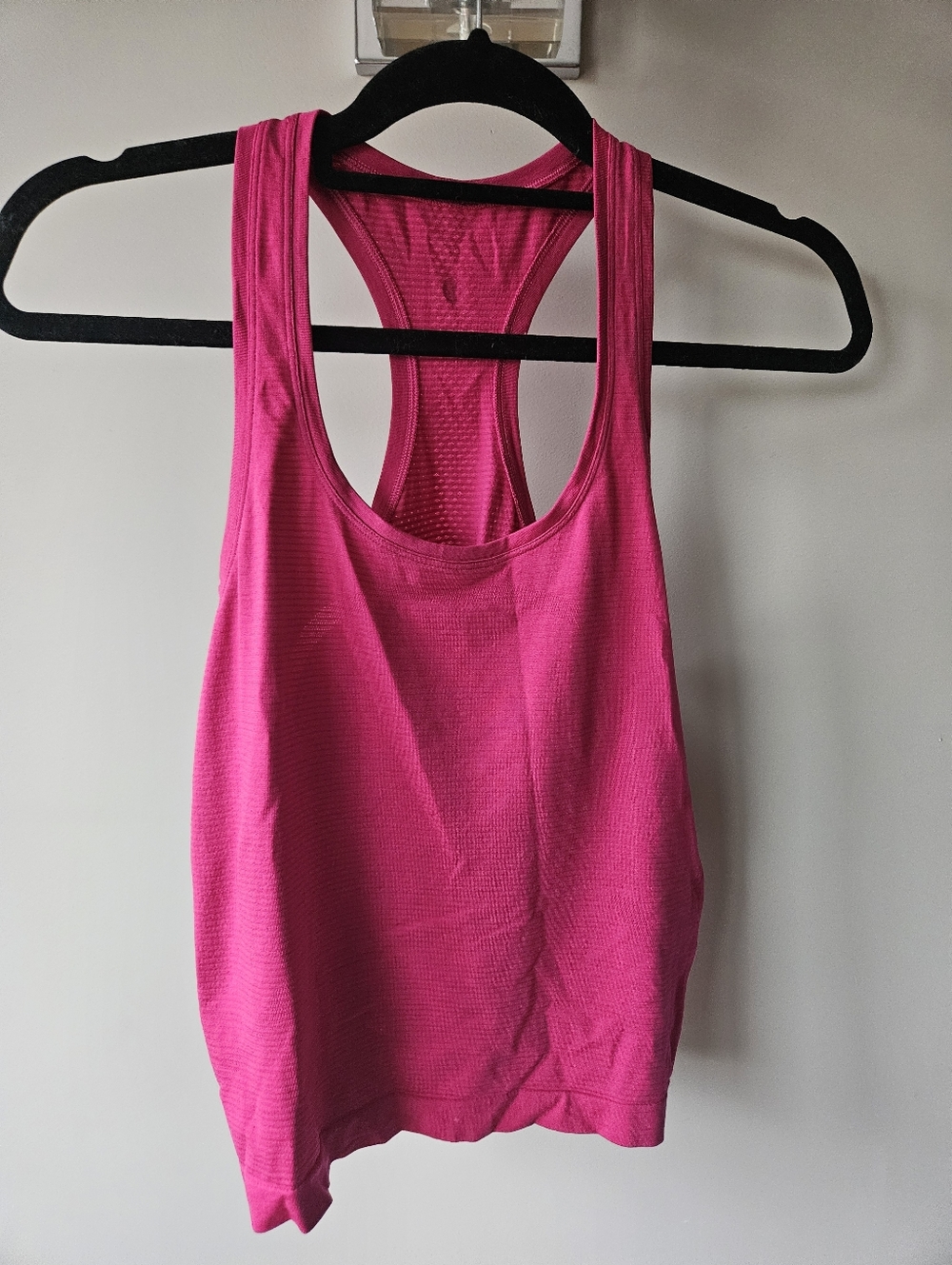 Lululemon Swiftly Tech Racerback Tank 2.0 Pink Raspberry - Size 4 - Picture 4 of 4